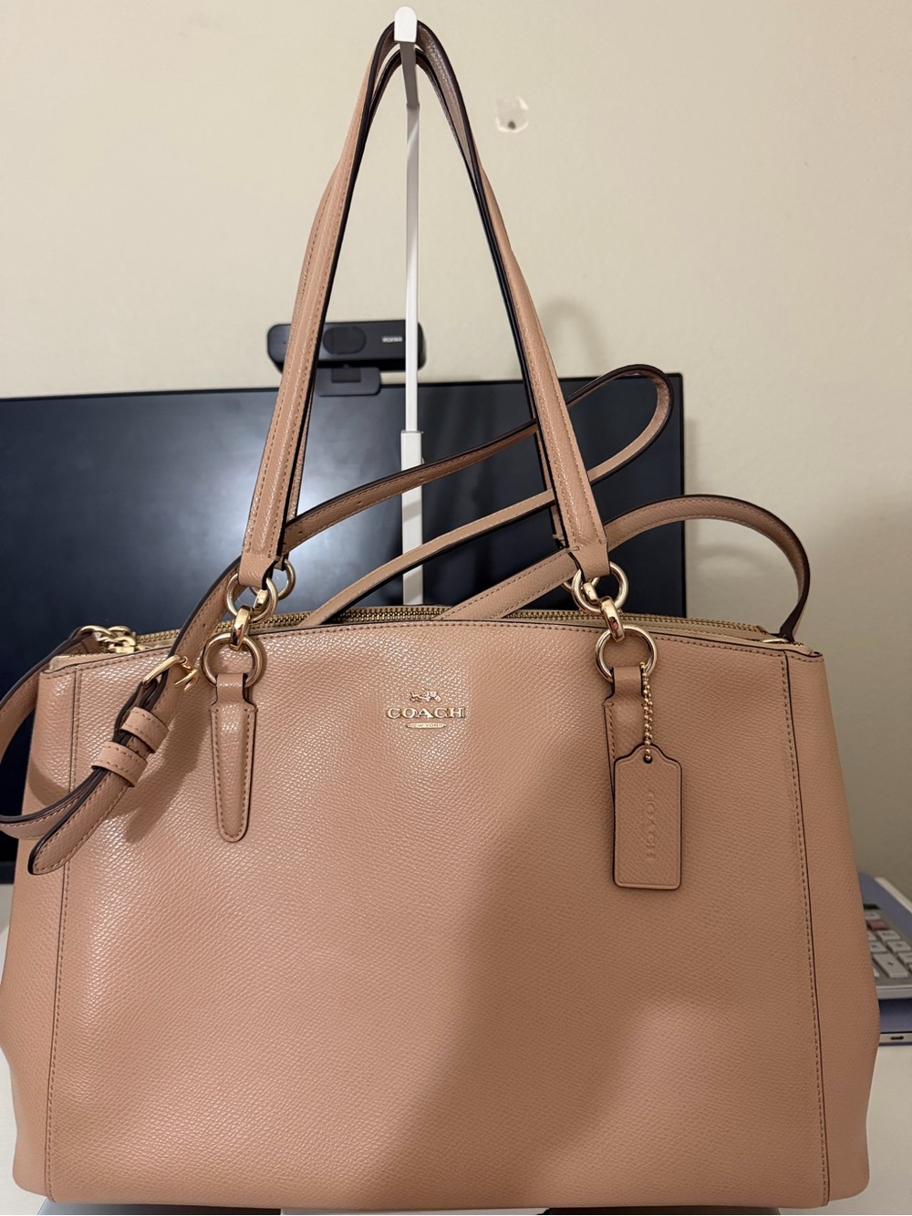 Coach Pebbled Leather Tote in Blush Pink with Gold Hardware. Excellent condition